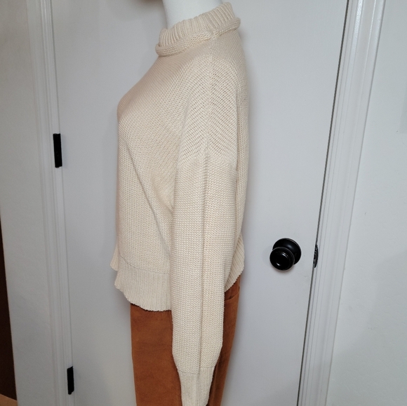 Love Olive Co Cream Cable Knit Cowl Neck Sweater Cotton Blend Size Small - Picture 6 of 12